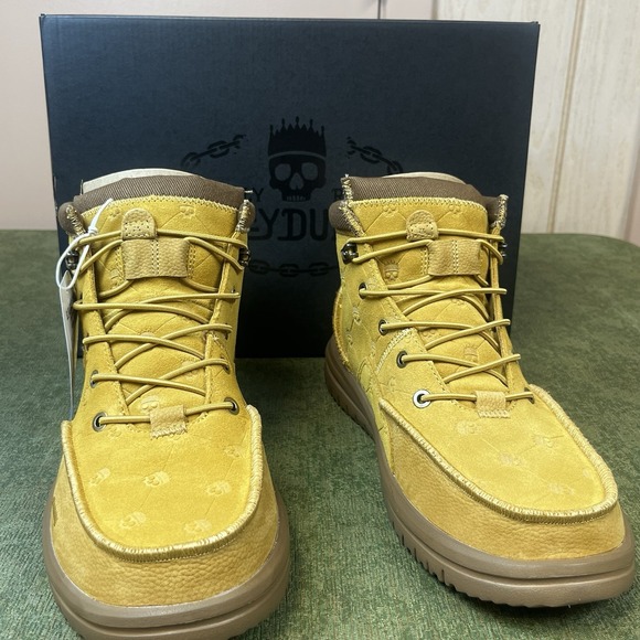 Hey Dude Other - Size‎ 11-Jelly Roll Hey Dude Suede Bradley Boot Tan Skull Print Brand New